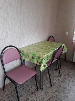 Гостиница Guest Houses on Pushkina Евпатория Улучшенные апартаменты-10